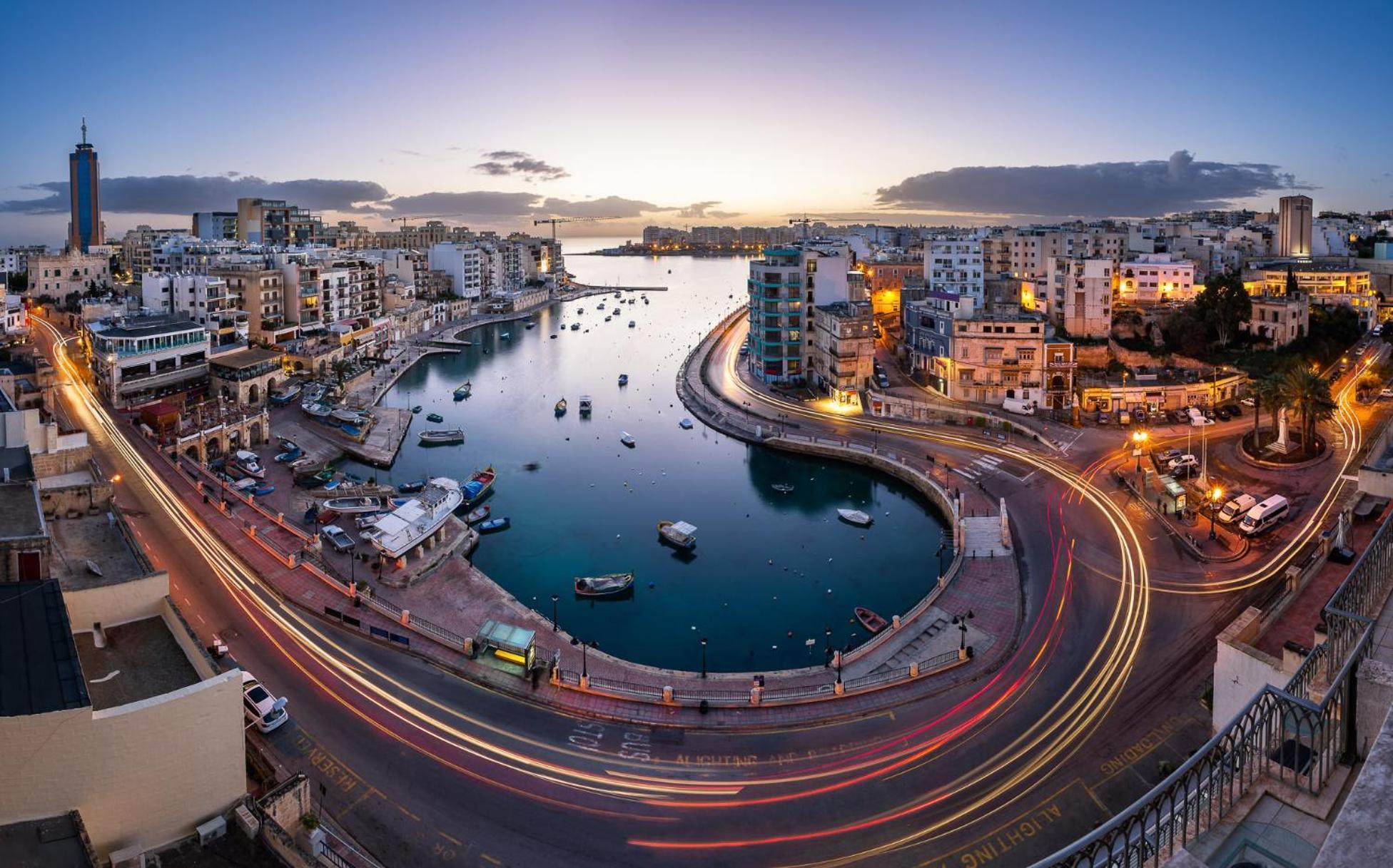 Apartment Superlative In Mercury Towers Saint Julian's