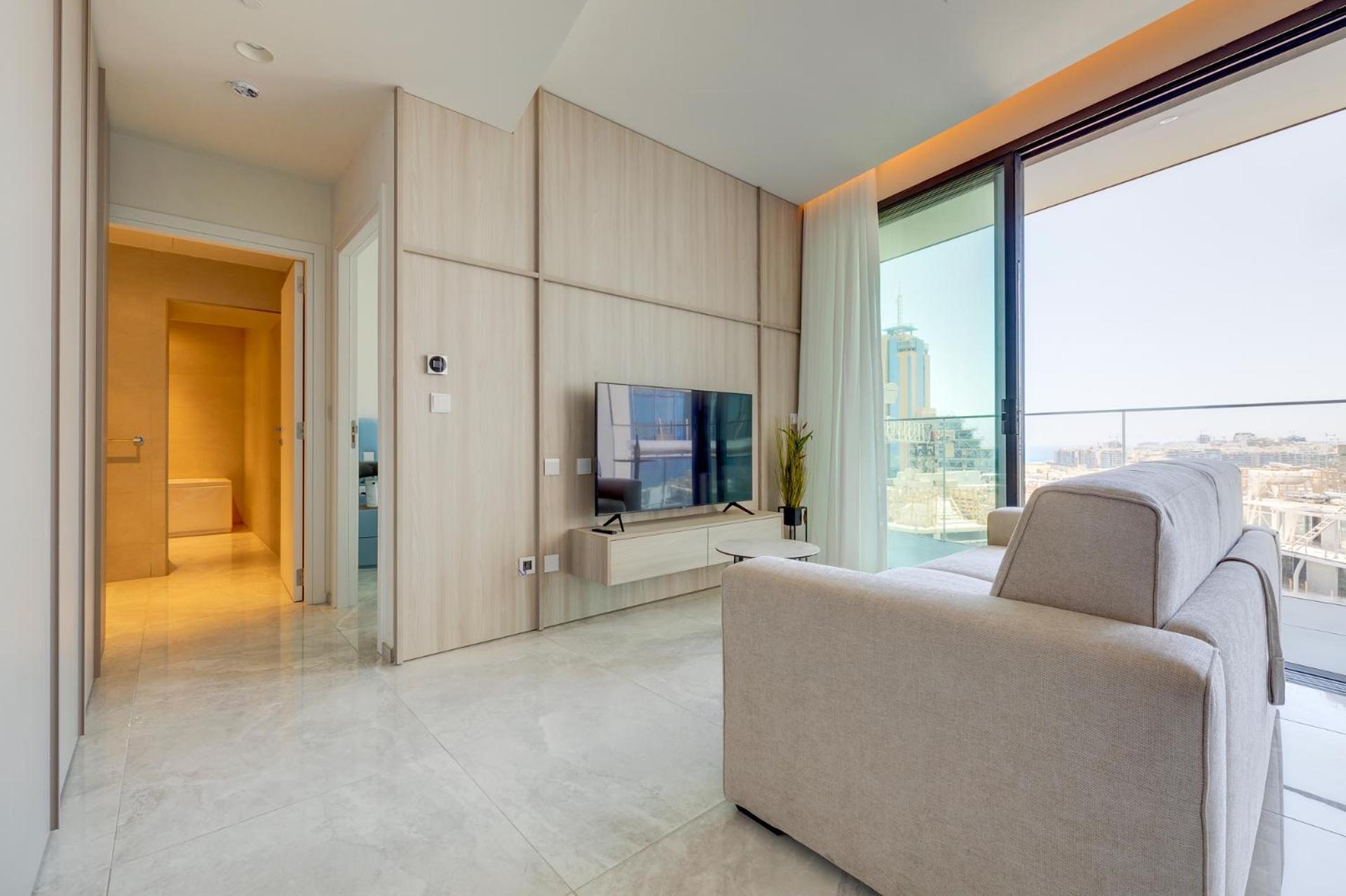 Apartment Superlative In Mercury Towers